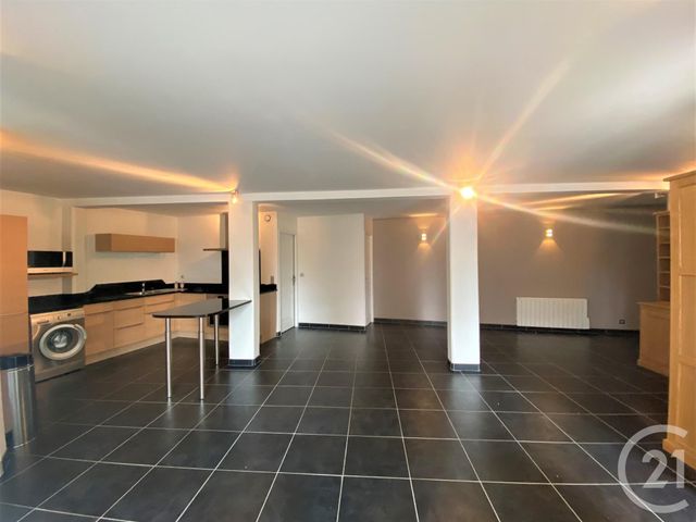 Appartement T3 à louer - 3 pièces - 76,83 m2 - Chartres - 28 - CENTRE