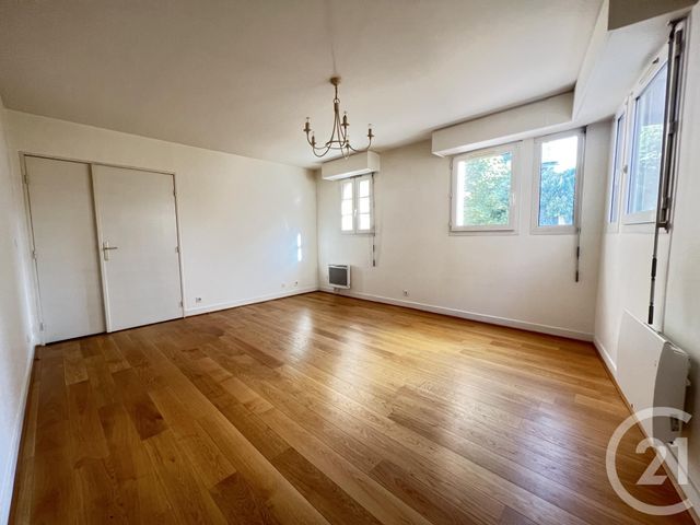 Appartement F3 à louer - 3 pièces - 65,83 m2 - Chartres - 28 - CENTRE